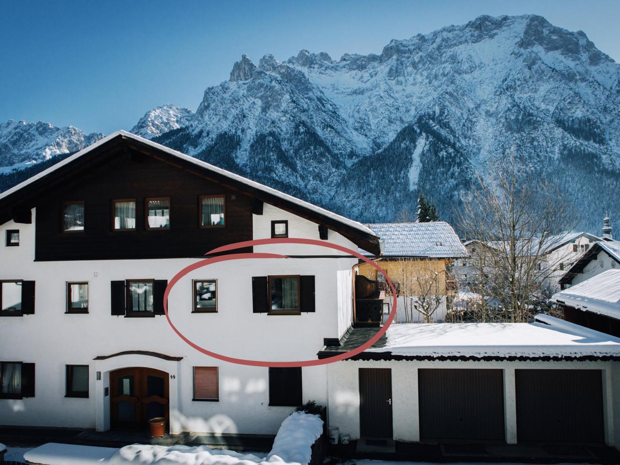 Die Karwendelsuite - 5 Sterne Fewo Mit Bestem Bergblick, Zentrumsnah & Ruhig Gelegen, Familienfreundlich Mittenwald Exterior photo