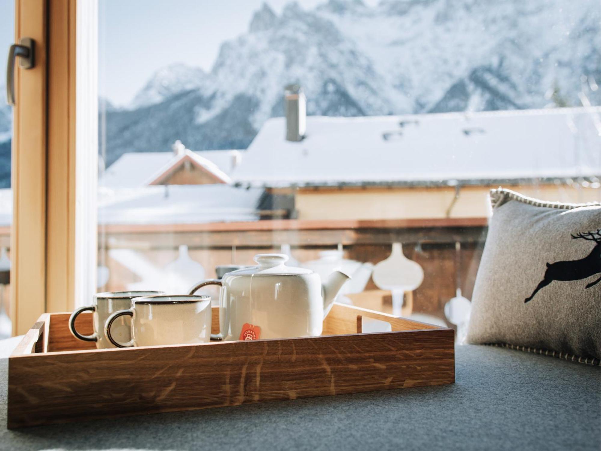 Die Karwendelsuite - 5 Sterne Fewo Mit Bestem Bergblick, Zentrumsnah & Ruhig Gelegen, Familienfreundlich Mittenwald Exterior photo
